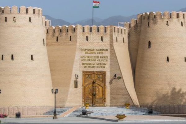 7-Khujand_fortress-e1522378341427